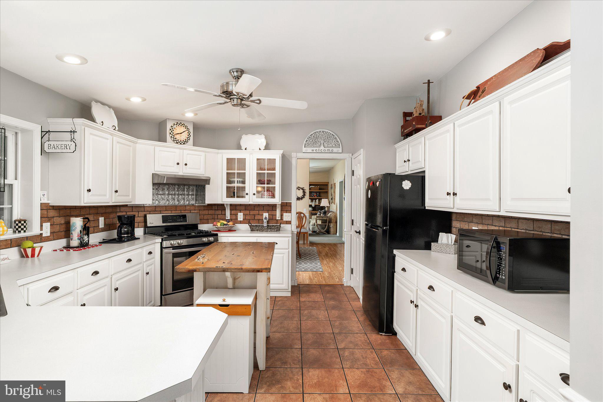 11 Mulberry Drive Cream Ridge, NJ 08514 - Photo 16 of 41