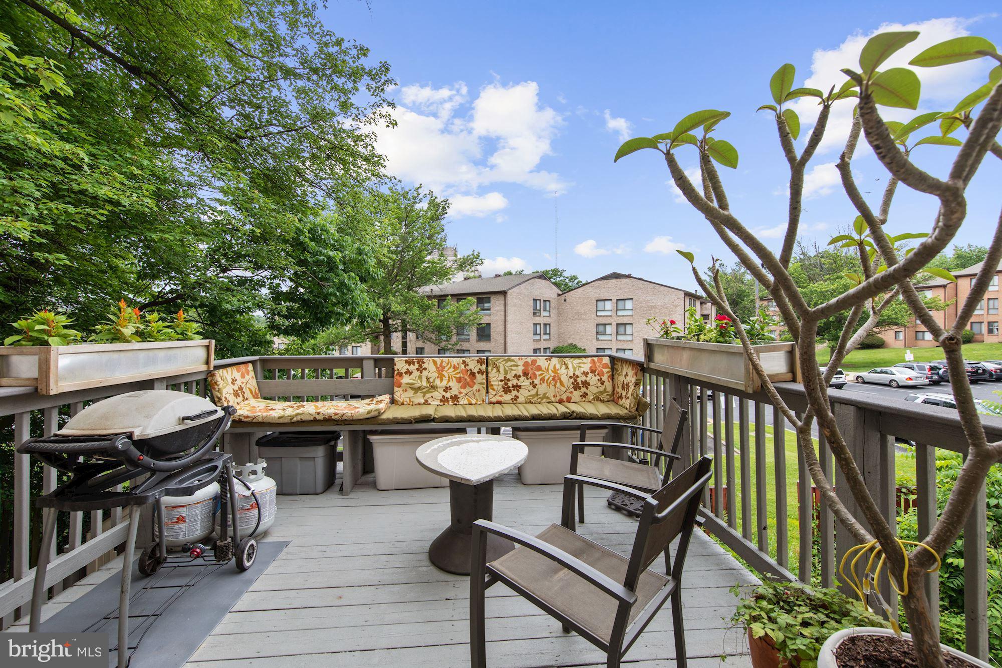 2425 Michigan Avenue Silver Spring, MD 20910 - Photo 13 of 30 lovely deck just refinished