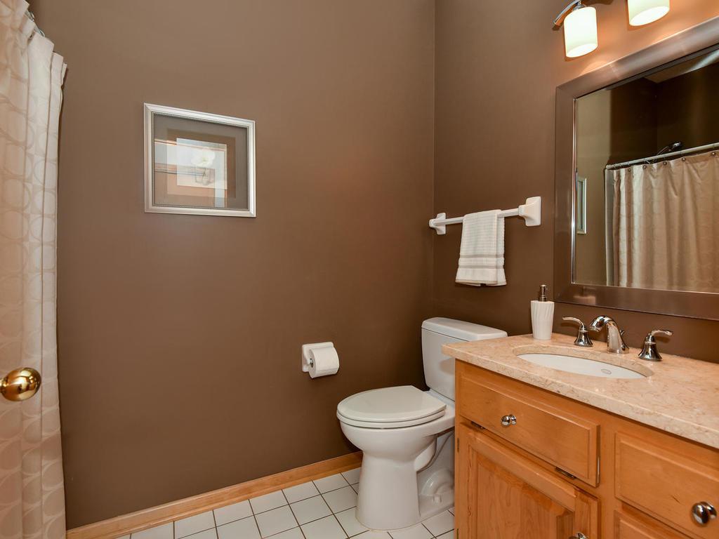 26525 Edgewood Road Excelsior, MN 55331 - Photo 21 of 47