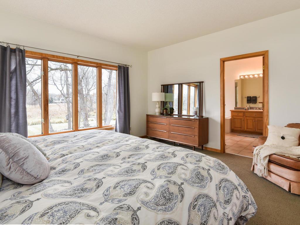 26525 Edgewood Road Excelsior, MN 55331 - Photo 24 of 47