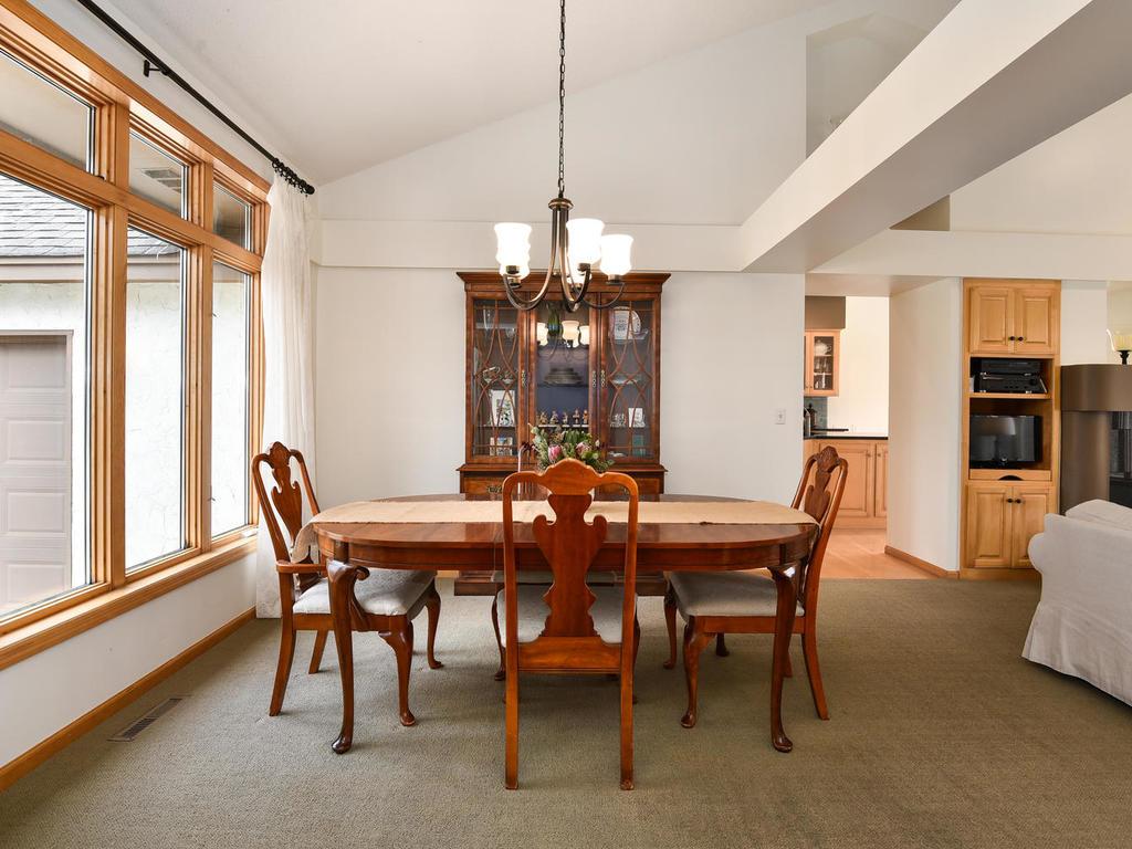 26525 Edgewood Road Excelsior, MN 55331 - Photo 10 of 47