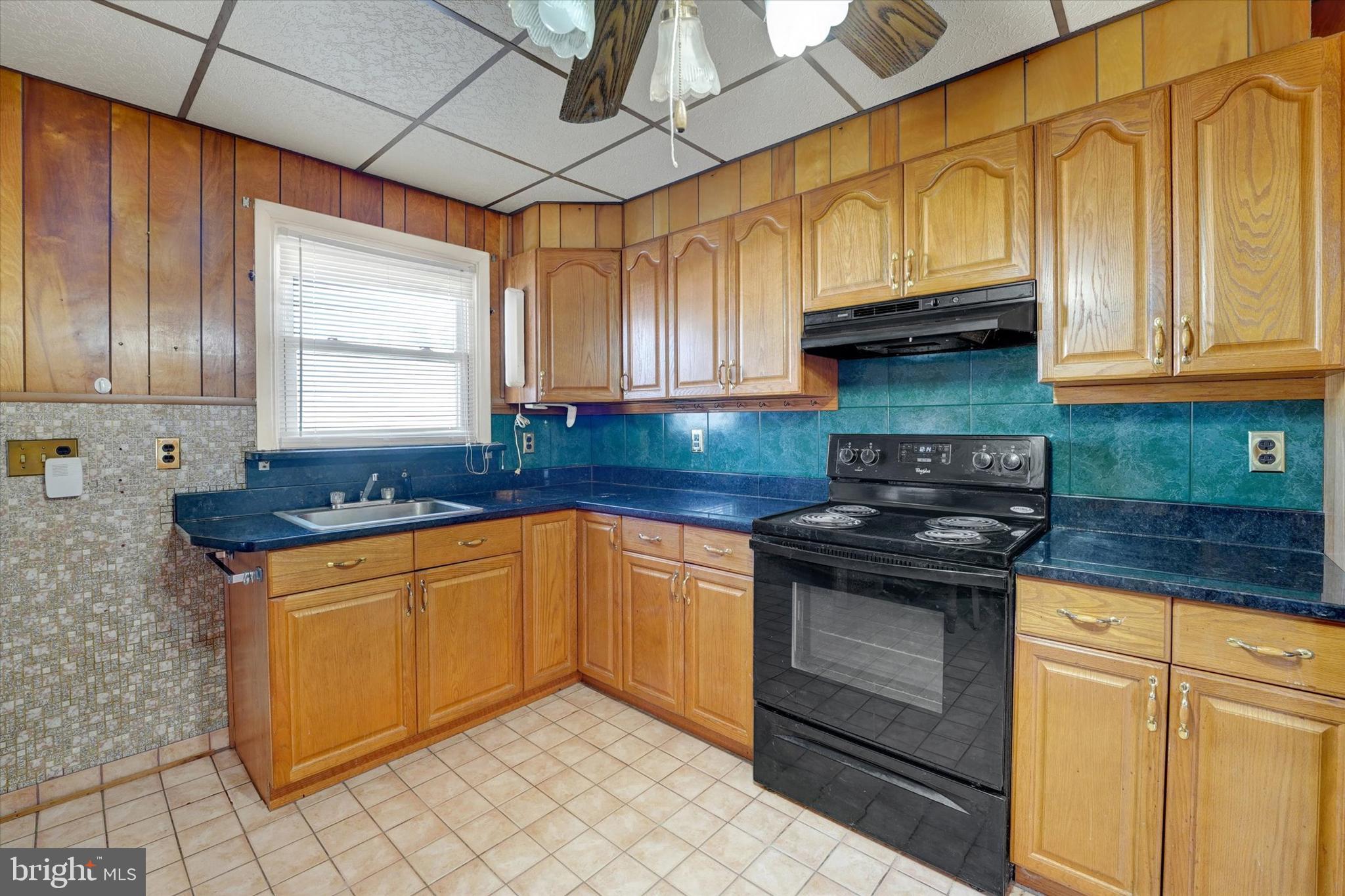 38 Millbrook Road Newark, DE 19713 - Photo 5 of 18 Kitchen