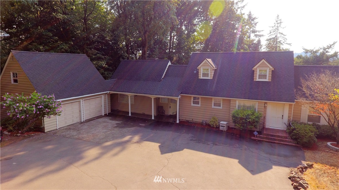 2902 Laurel Road Longview, WA 98632 - Photo 1 of 25 Gallery Image 1