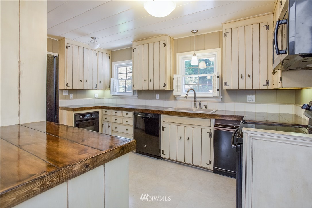 2902 Laurel Road Longview, WA 98632 - Photo 11 of 25 Gallery Image 11
