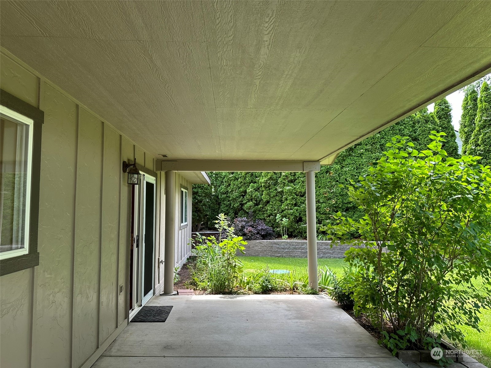 2969 Riviera Boulevard Malaga, WA 98828 - Photo 2 of 17 Gallery Image 2
