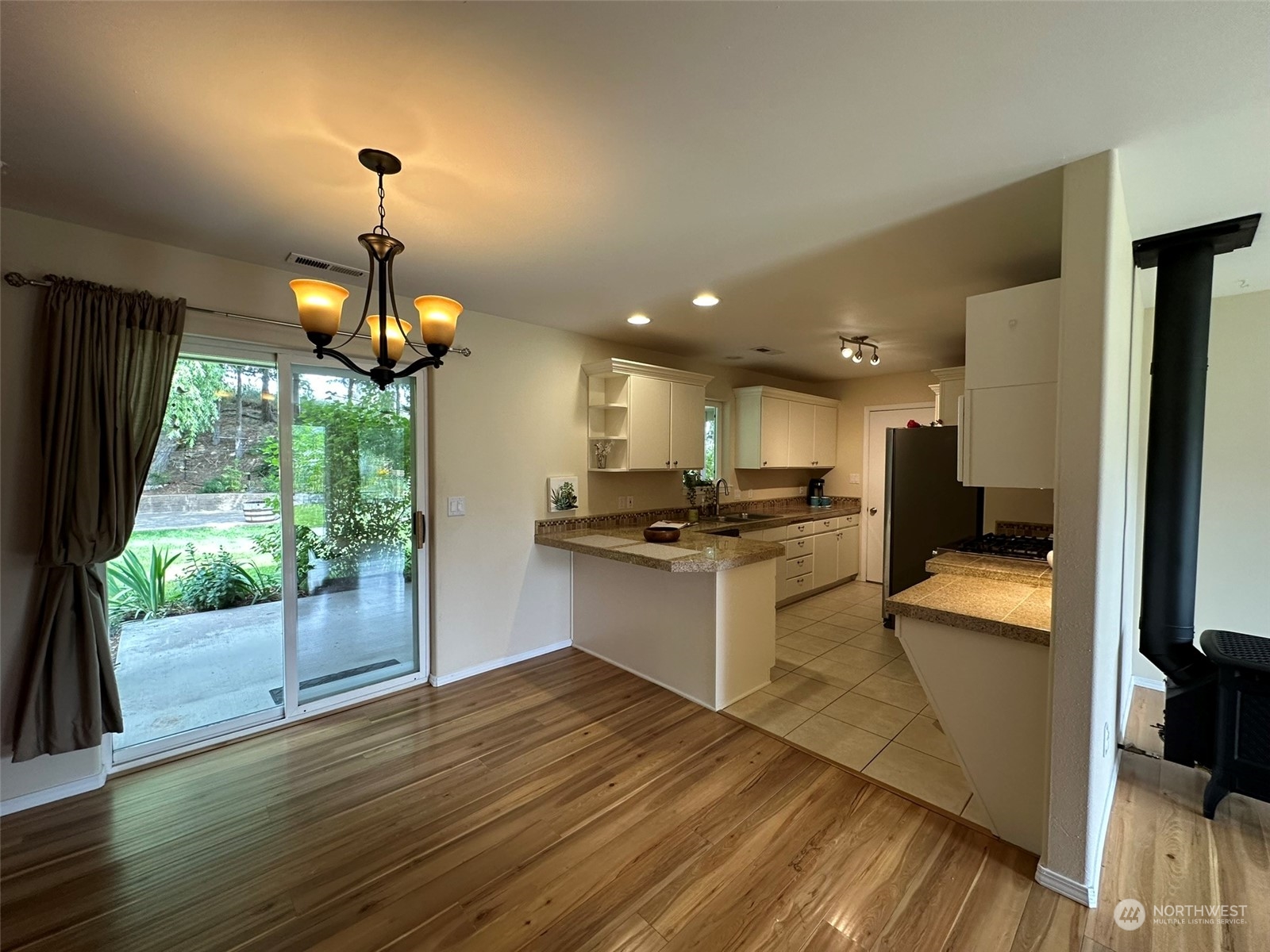 2969 Riviera Boulevard Malaga, WA 98828 - Photo 3 of 17 Gallery Image 3
