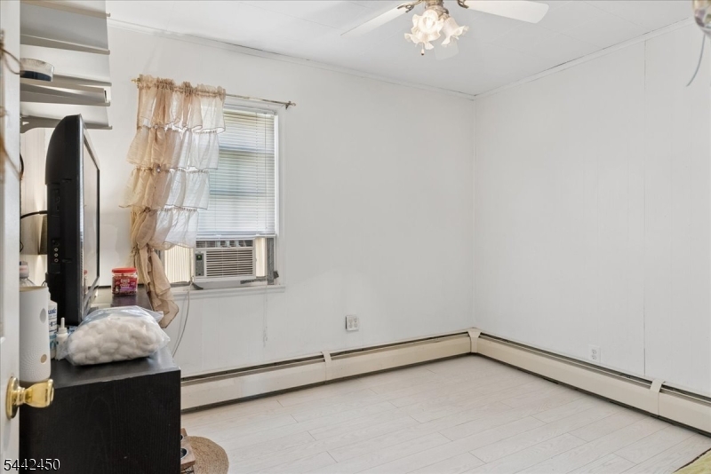42 Walnut Street Edison, NJ 08817 - Photo 16 of 23