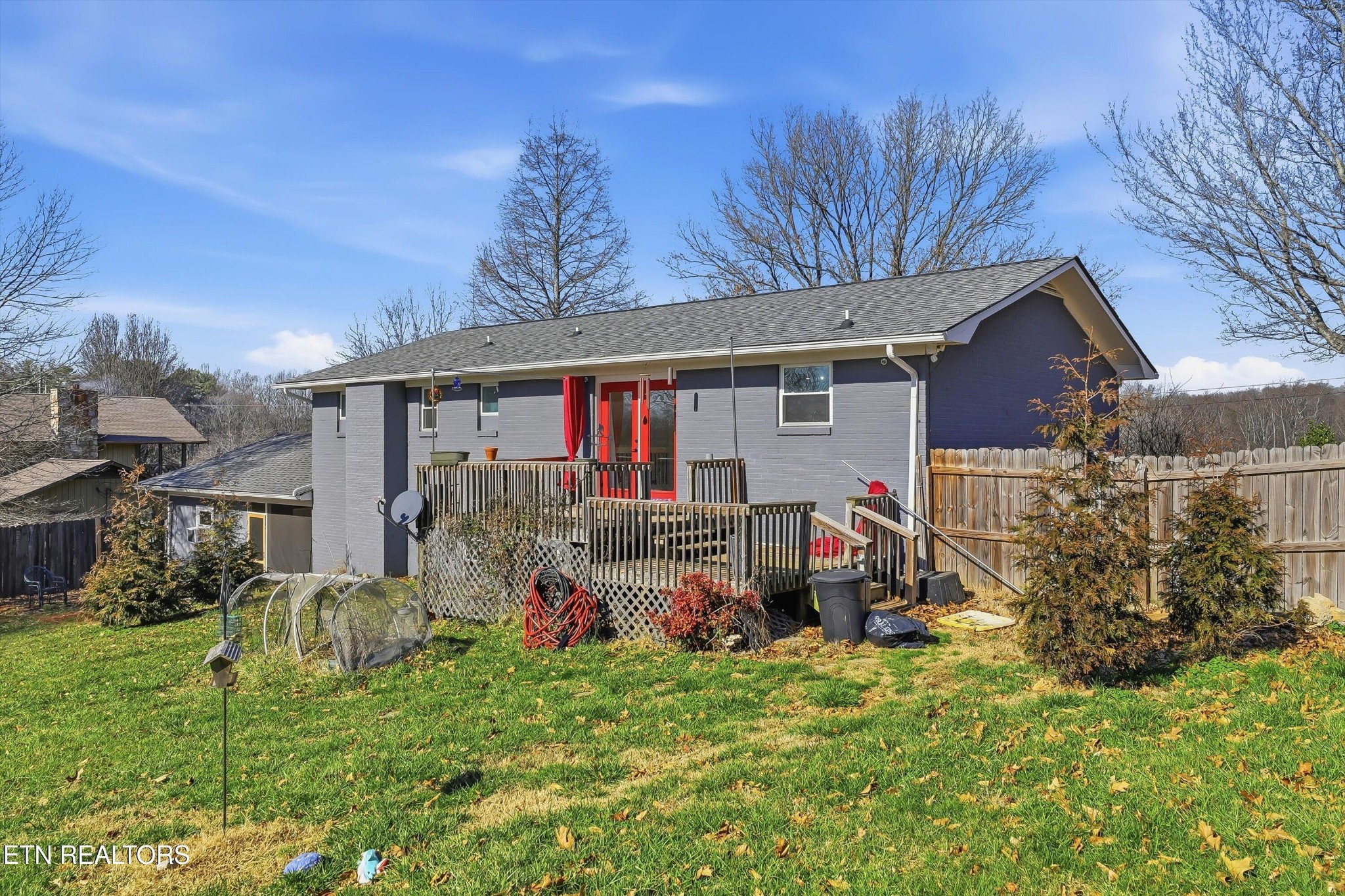 6120 Cline Road Knoxville, TN 37938 - Photo 27 of 29 a front view of house with yard and green space