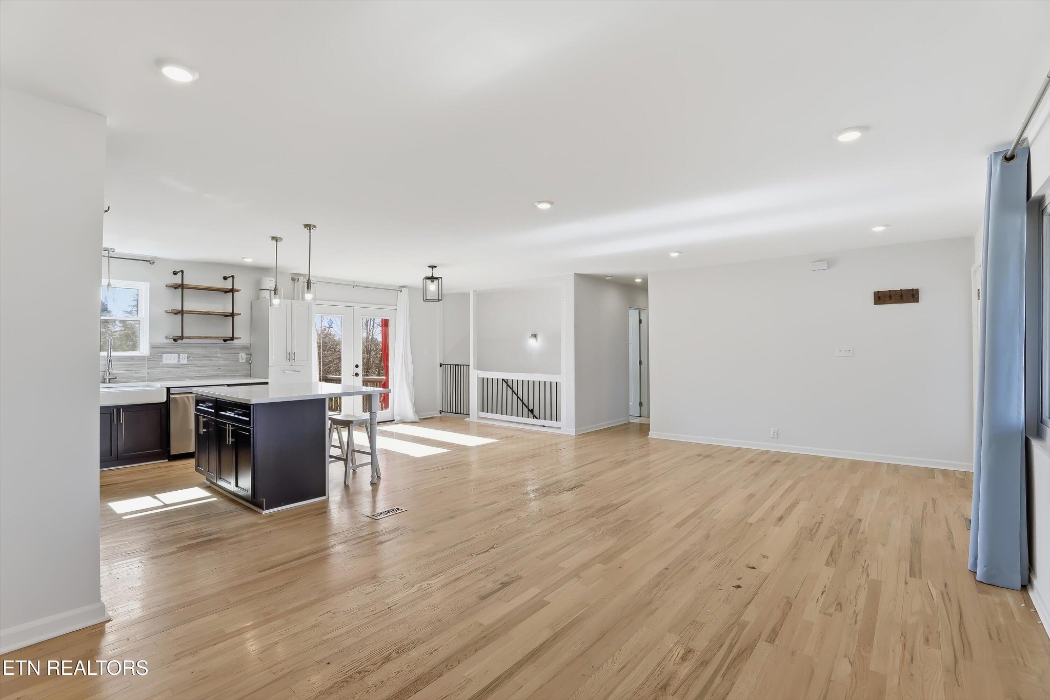 6120 Cline Road Knoxville, TN 37938 - Photo 6 of 29 a view of a kitchen with furniture and wooden floor