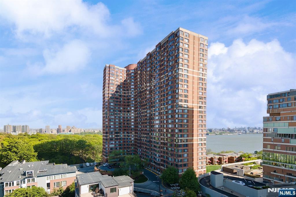 100 Old Palisade Road, Unit 3213 Fort Lee, NJ 07024 - Photo 1 of 17