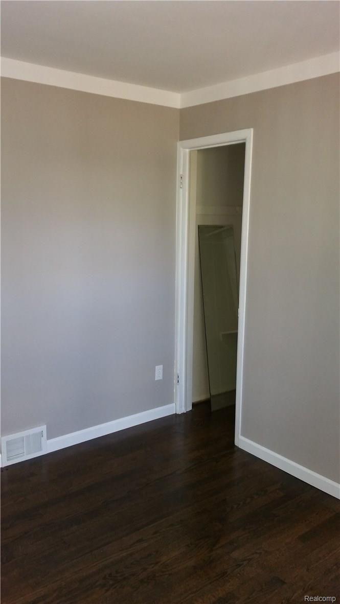 36768 Greenbush Road Wayne, MI 48184 - Photo 17 of 35 BDRM #3 pic2