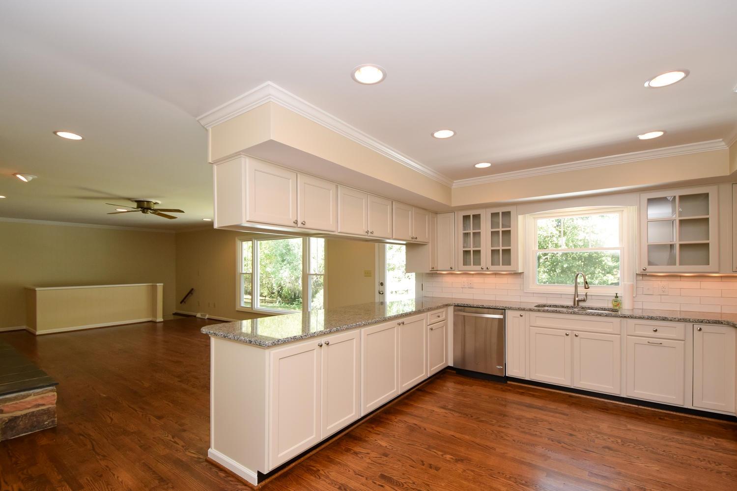 5423 Wynne Road Roanoke, VA 24018 - Photo 11 of 31 11