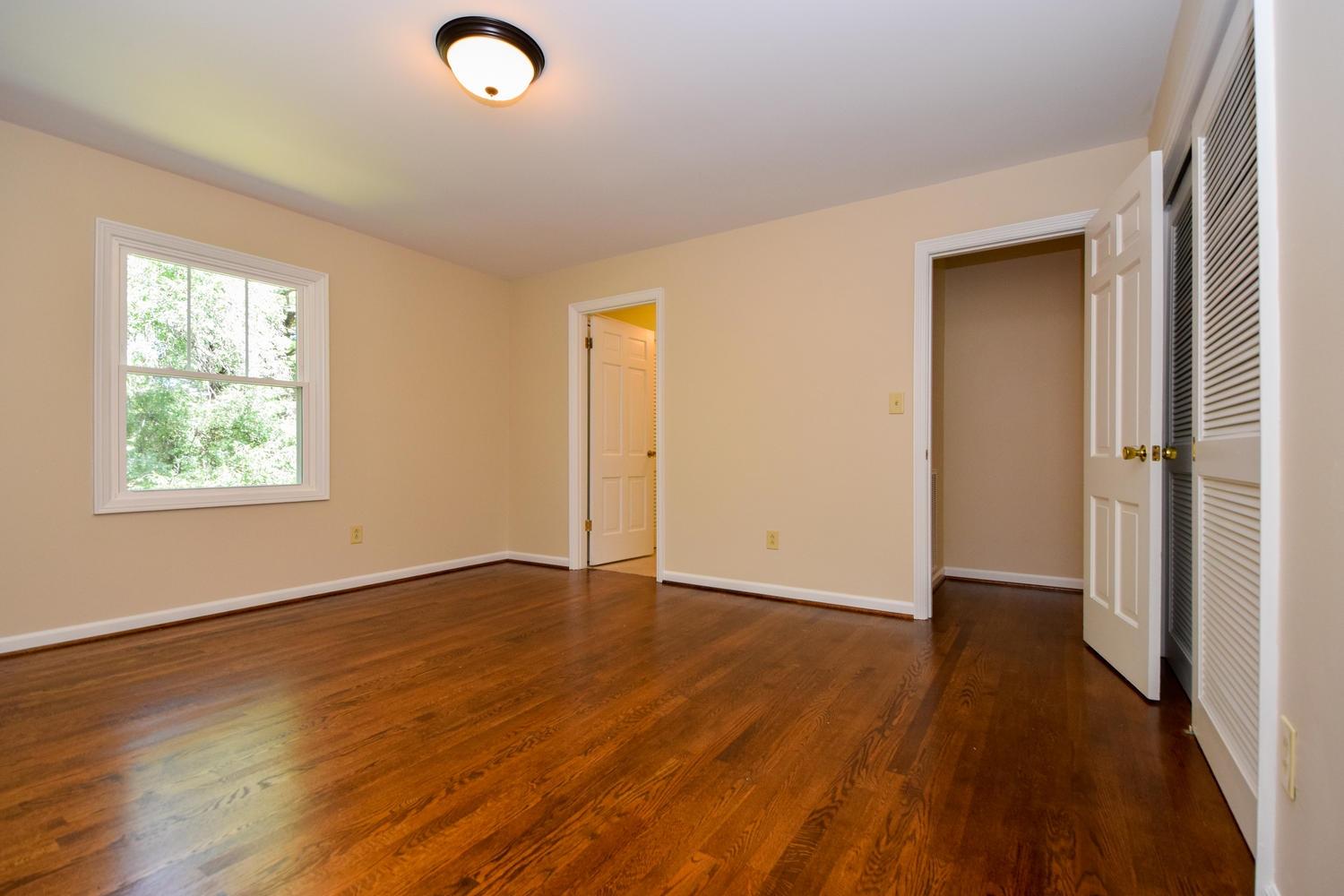 5423 Wynne Road Roanoke, VA 24018 - Photo 12 of 31 12