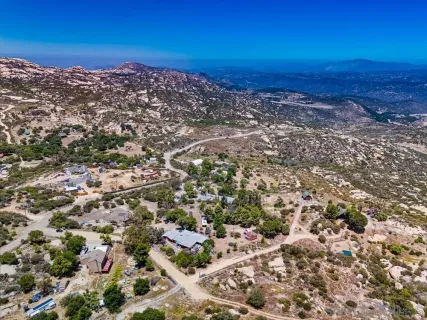 $199,000 | 21038 Fog Ridge, Alpine, CA 91901