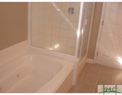 107 Legends Road Pooler, GA 31322 - Photo 6 of 8 Master Bath/Spa. Seperate jetted garden tub and ov