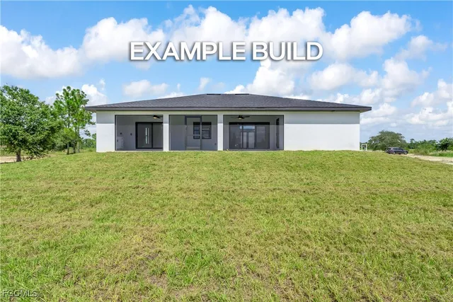 a view of house with yard