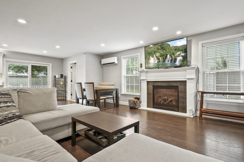 116 Pilgrim Road, Unit 116 Haverhill, MA 01832 - Photo 3 of 25 Gallery Image 3