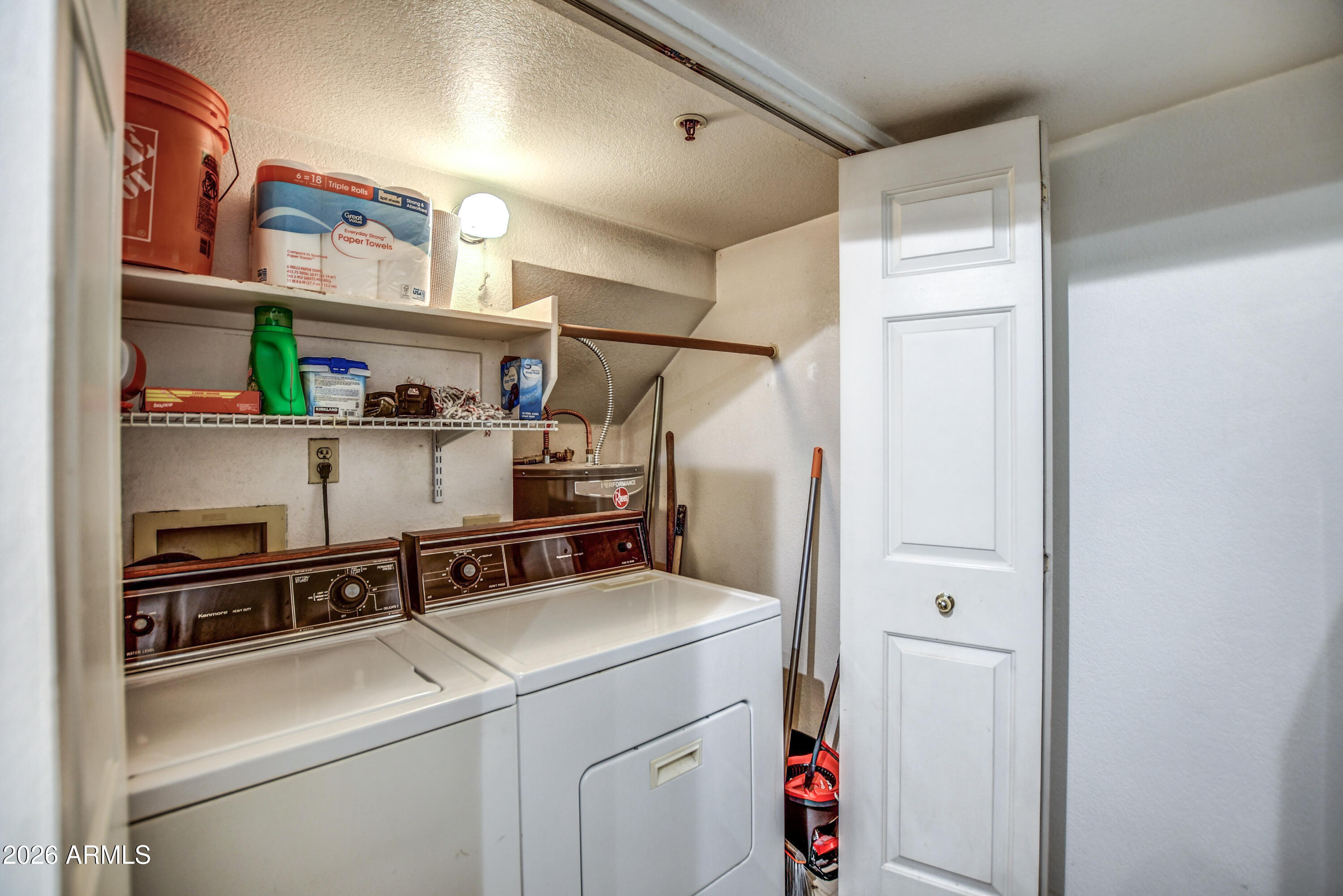 100 East Fillmore Street, Unit 117 Phoenix, AZ 85004 - Photo 14 of 20 a utility room with dryer and washer