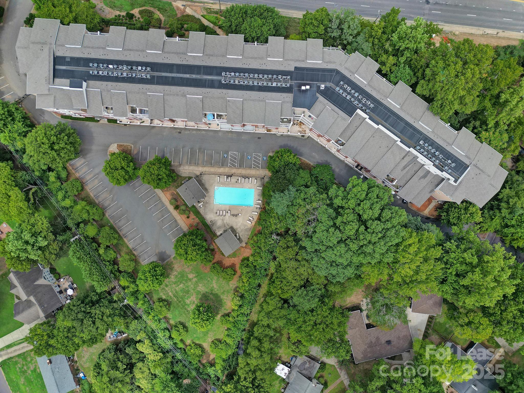 1000 East Woodlawn Road Charlotte, NC 28209 - Photo 28 of 29 an aerial view of a house