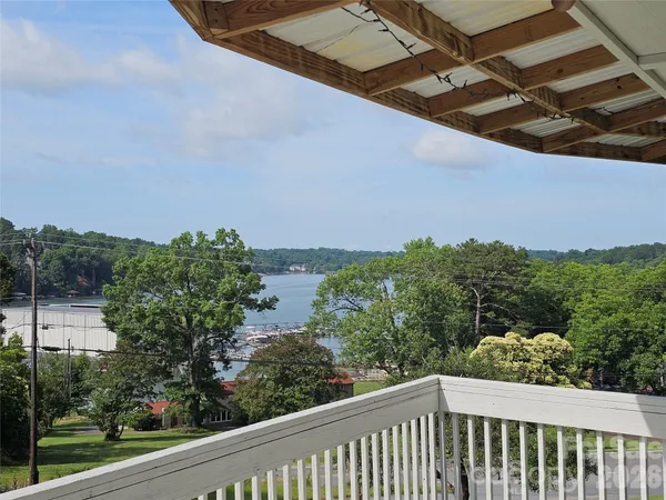 $415,000 | 500 Steel Bridge Loop, Hickory, NC 28601