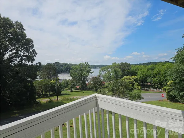 $415,000 | 500 Steel Bridge Loop, Hickory, NC 28601