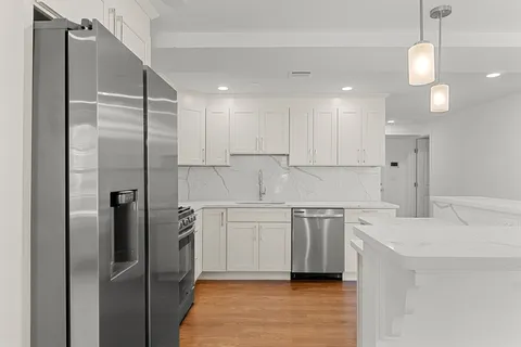 $729,000 | 3 Pirmi Lane, Unit 1, Gloucester, MA 01930