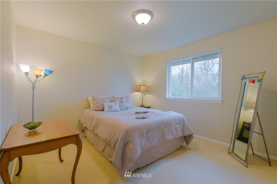 23825 22nd Avenue West Bothell, WA 98021 - Photo 16 of 24