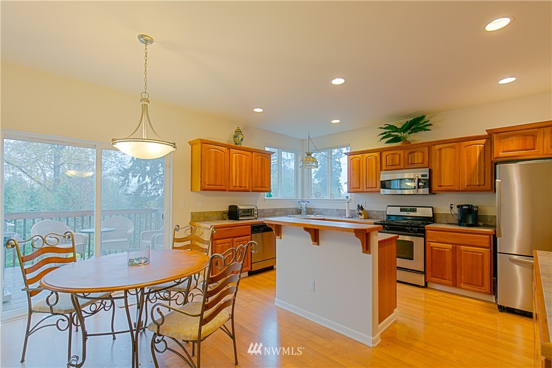 23825 22nd Avenue West Bothell, WA 98021 - Photo 7 of 24