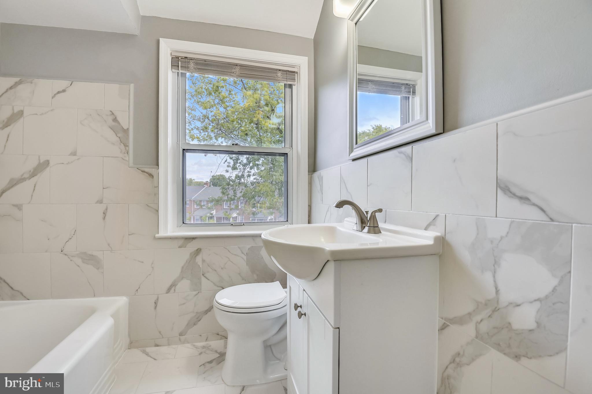1607 Ramblewood Road Baltimore, MD 21239 - Photo 18 of 30