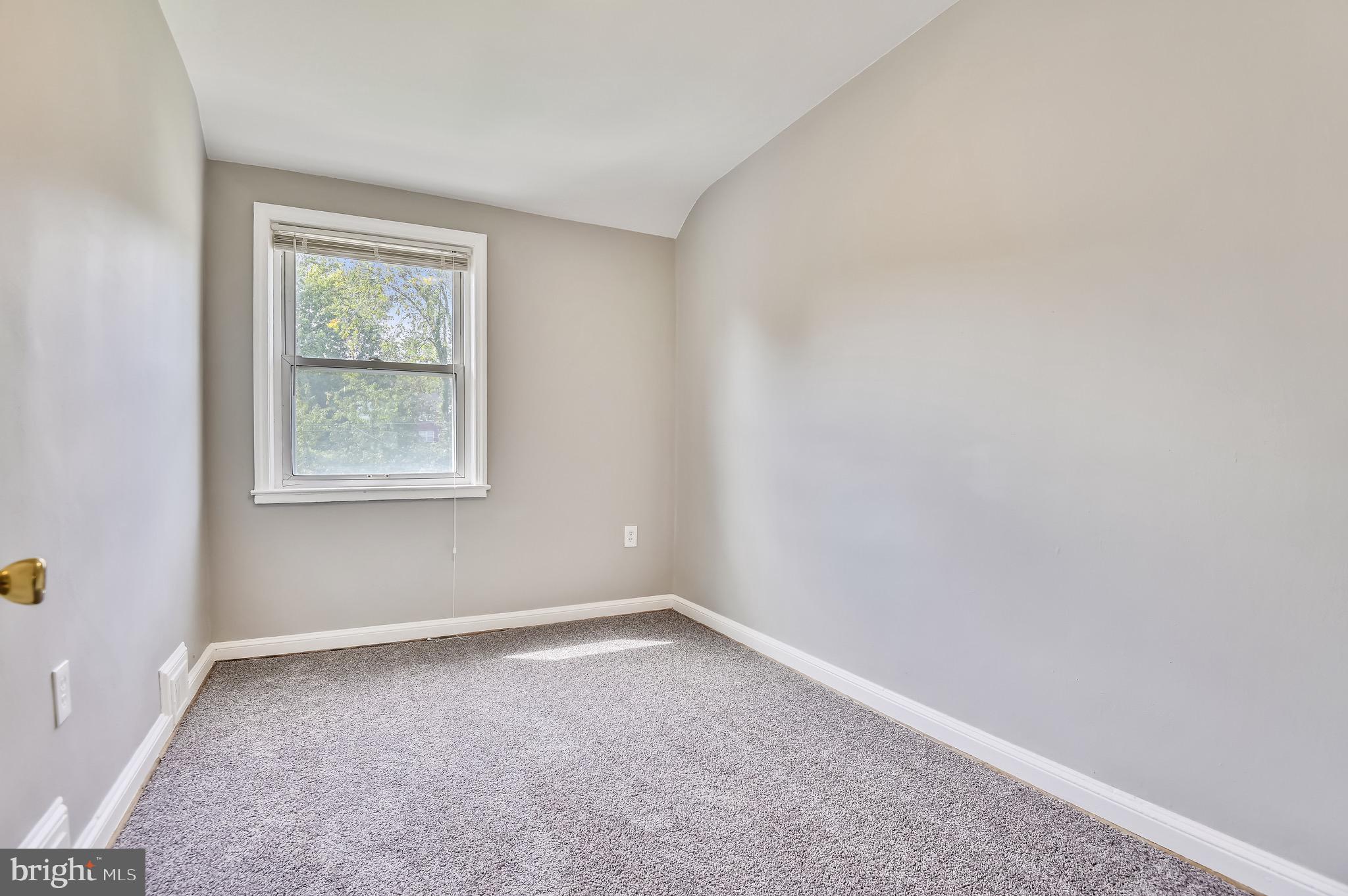 1607 Ramblewood Road Baltimore, MD 21239 - Photo 21 of 30