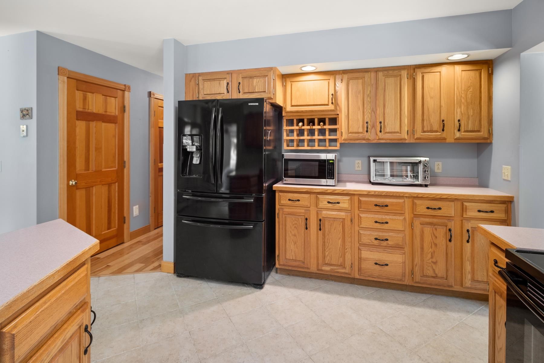 144 Blackberry Ridge Williston, VT 05495 - Photo 13 of 28 Gallery Image 13