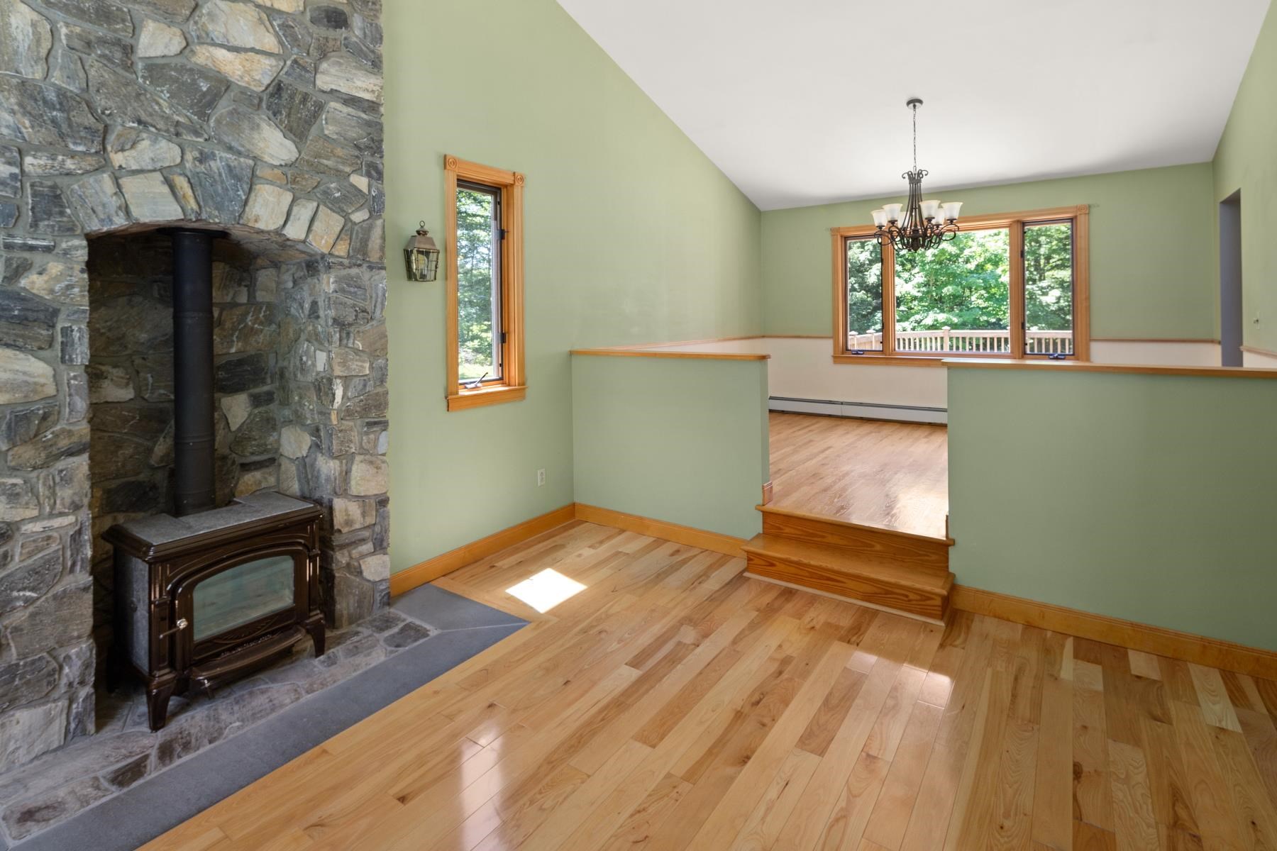 144 Blackberry Ridge Williston, VT 05495 - Photo 7 of 28 Gallery Image 7