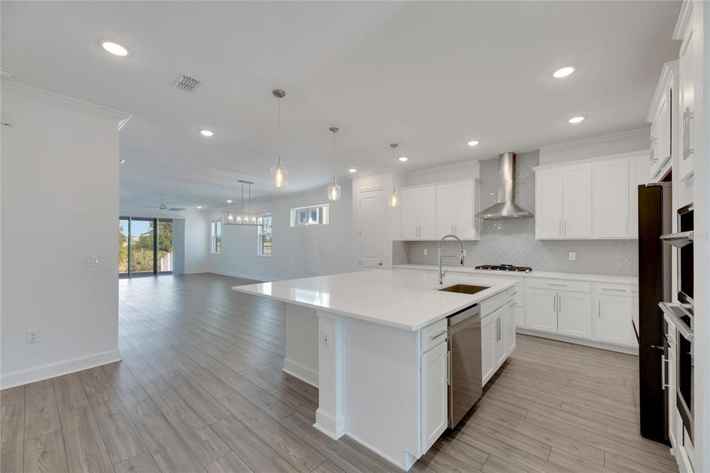 923 Signet Drive Apollo Beach, FL 33572 - Photo 12 of 83