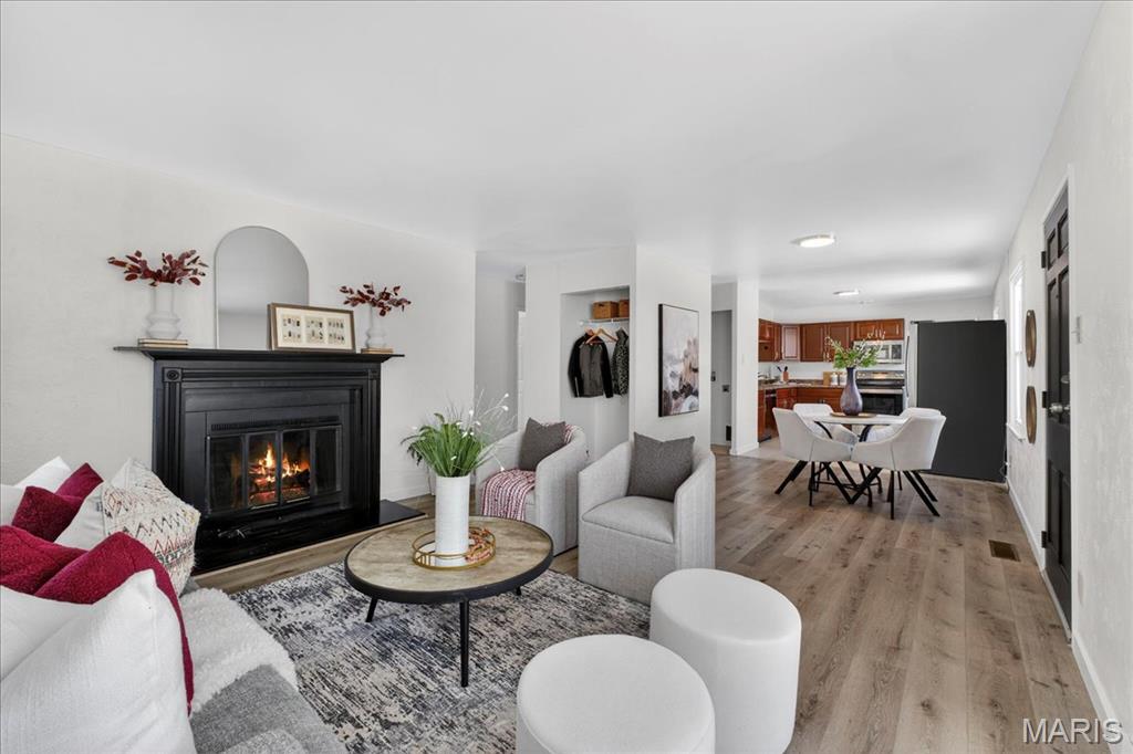 305 Wellesley Drive O'Fallon, IL 62269 - Photo 5 of 26