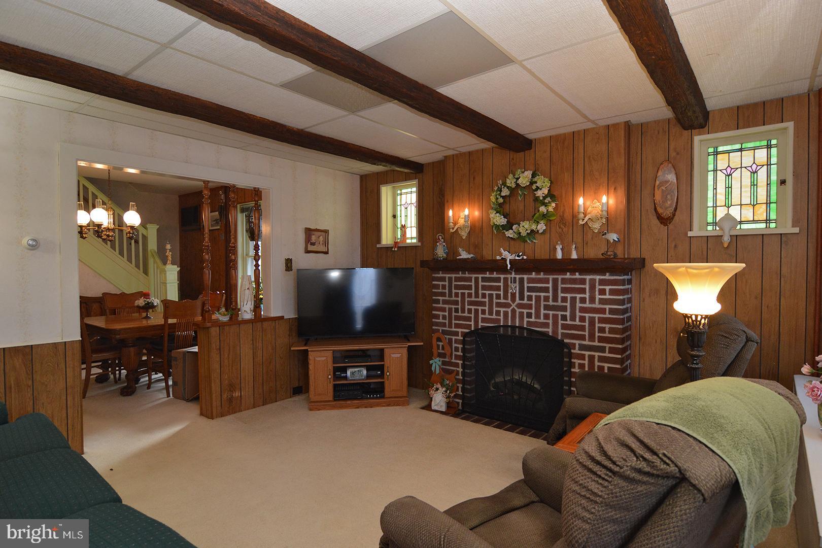 966 New Holland Road Reading, PA 19607 - Photo 2 of 21