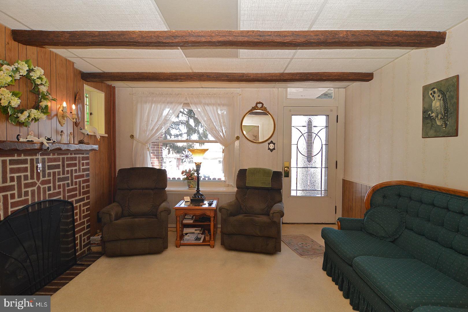 966 New Holland Road Reading, PA 19607 - Photo 3 of 21