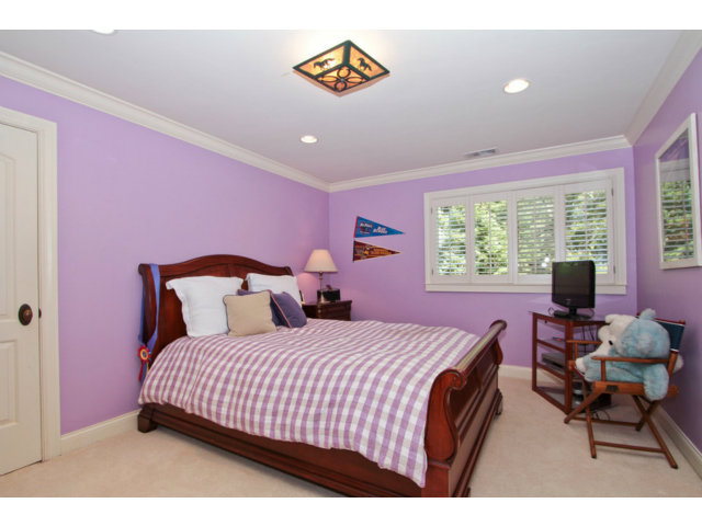 11 Blue Ridge Lane Woodside, CA 94062 - Photo 17 of 25 Gallery Image 17