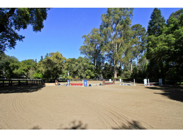 11 Blue Ridge Lane Woodside, CA 94062 - Photo 23 of 25 Gallery Image 23