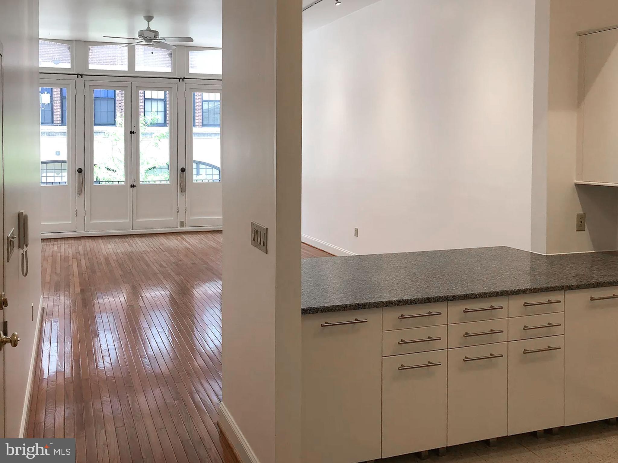 261 North 3rd Street, Unit 2 Philadelphia, PA 19106 - Photo 2 of 17