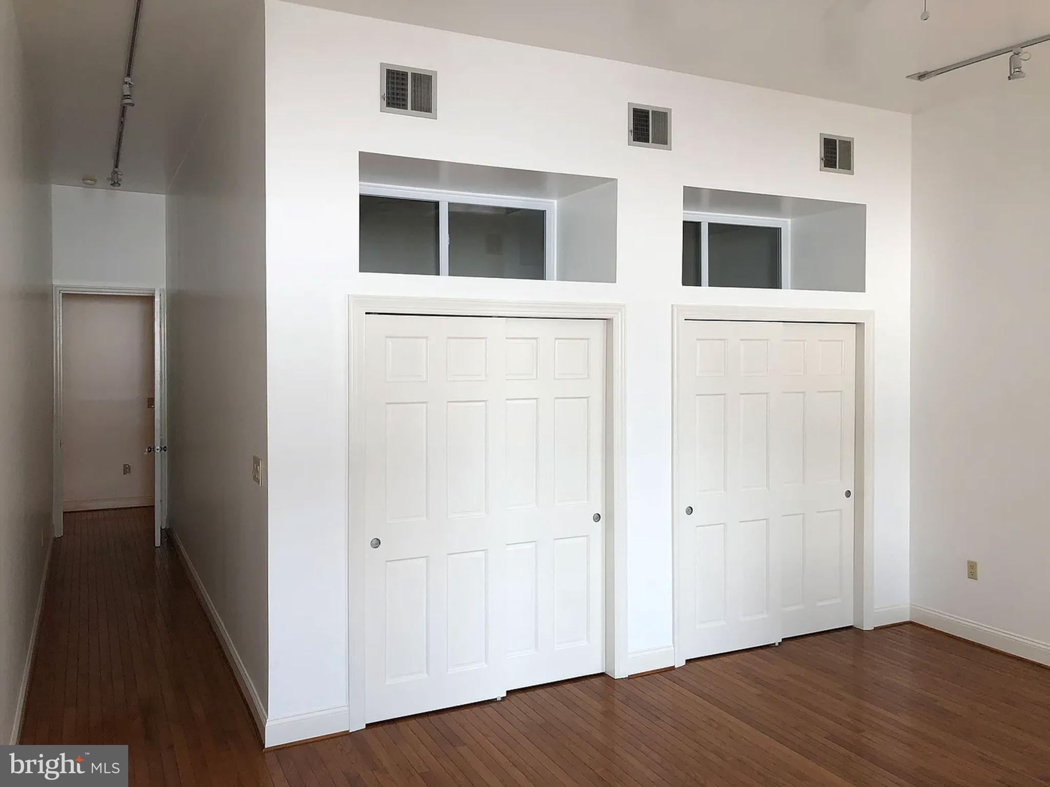 261 North 3rd Street, Unit 2 Philadelphia, PA 19106 - Photo 9 of 17