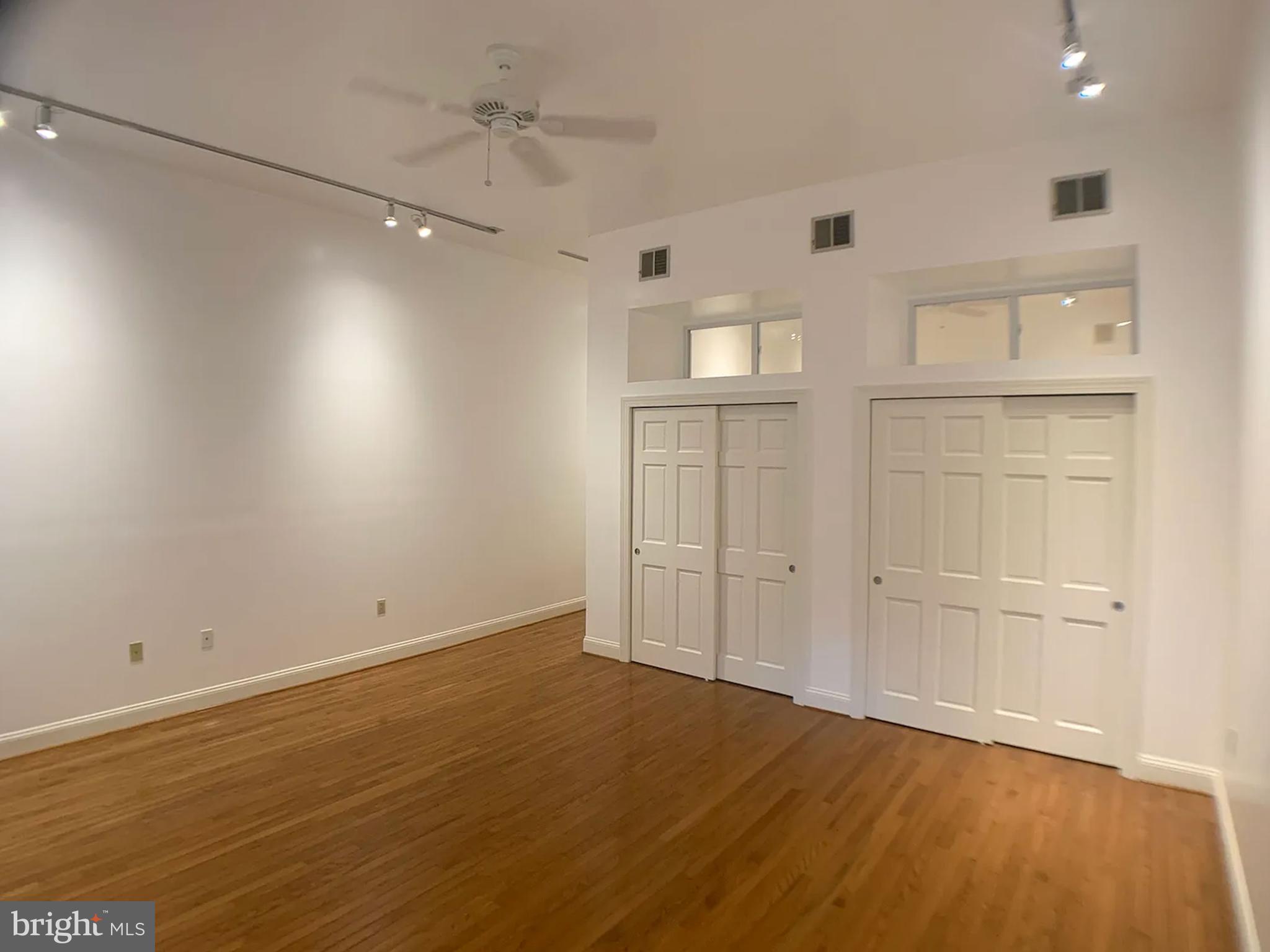 261 North 3rd Street, Unit 2 Philadelphia, PA 19106 - Photo 10 of 17