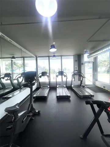 $4,000 | 100 Lincoln Road, Unit 430, Miami Beach, FL 33139