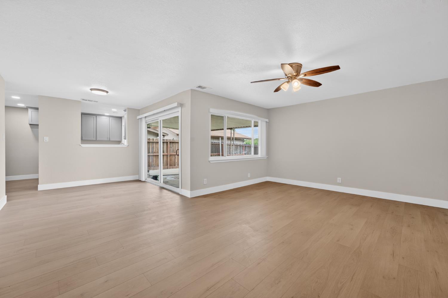 7221 Parish Way Citrus Heights, CA 95621 - Photo 2 of 19