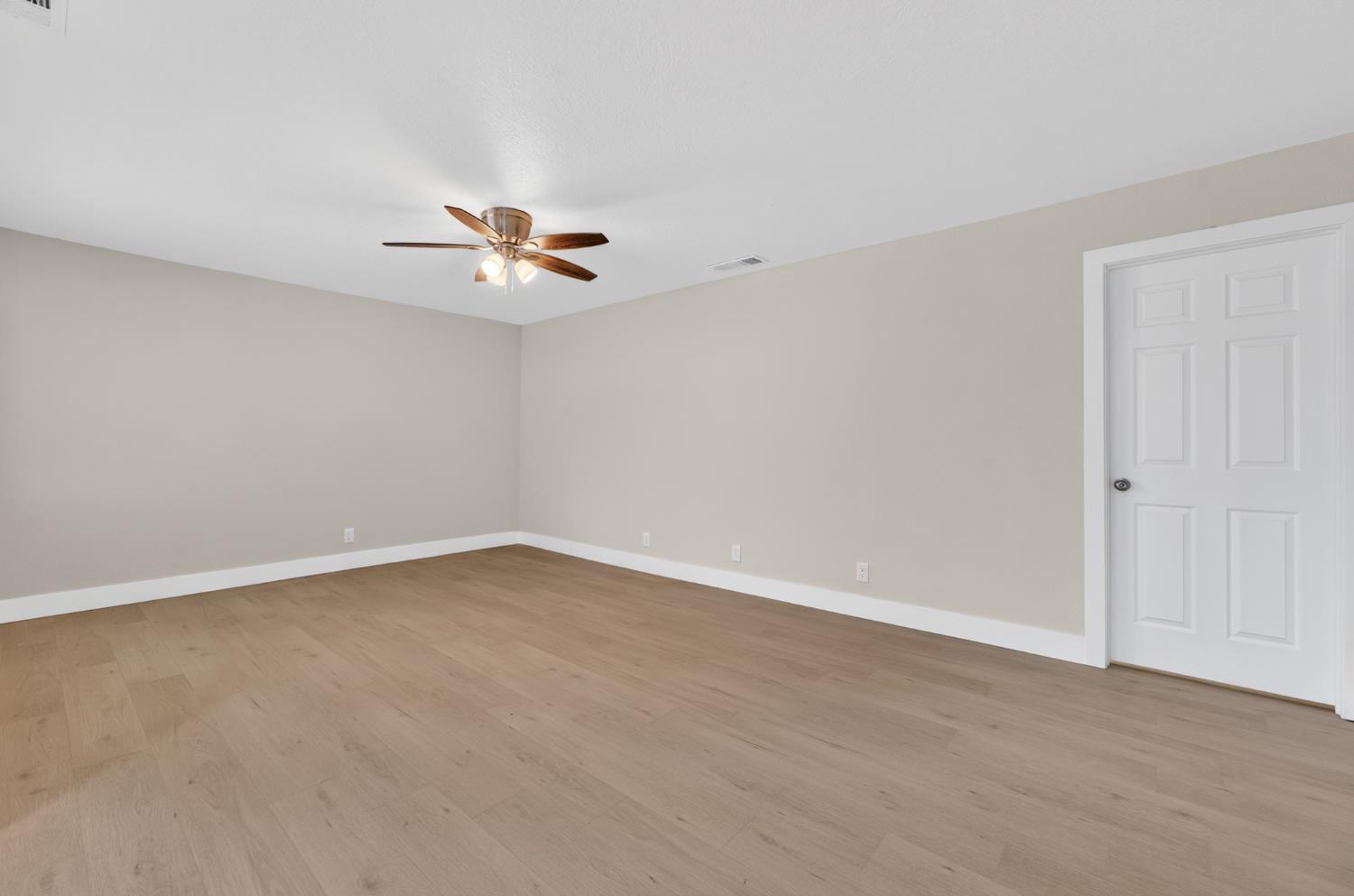 7221 Parish Way Citrus Heights, CA 95621 - Photo 4 of 19