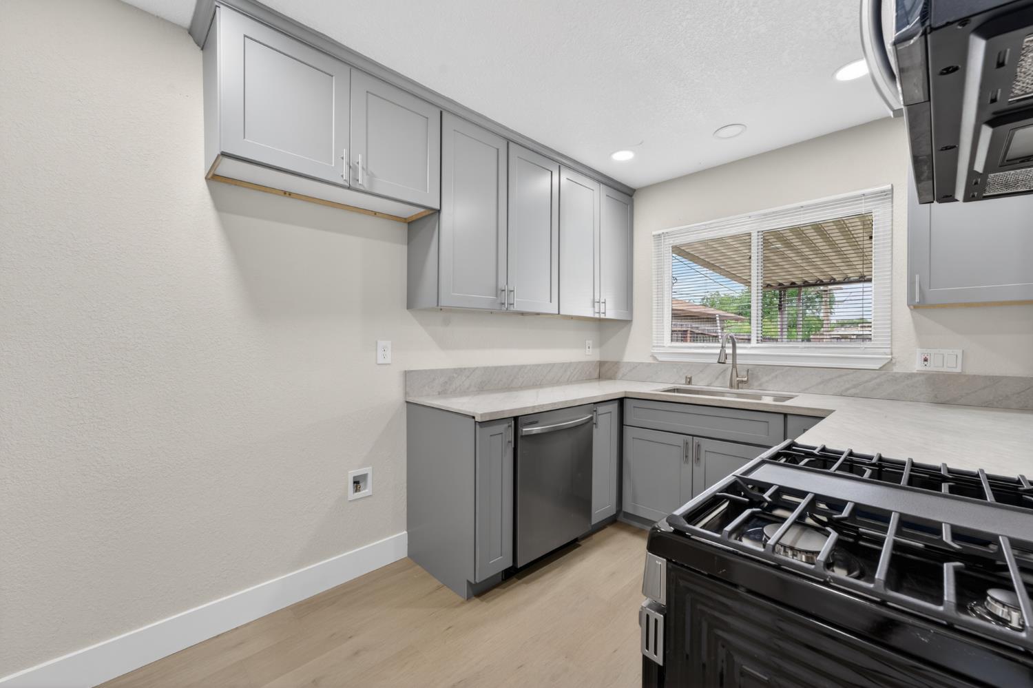 7221 Parish Way Citrus Heights, CA 95621 - Photo 7 of 19