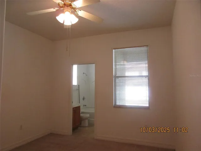 a view of empty room with window