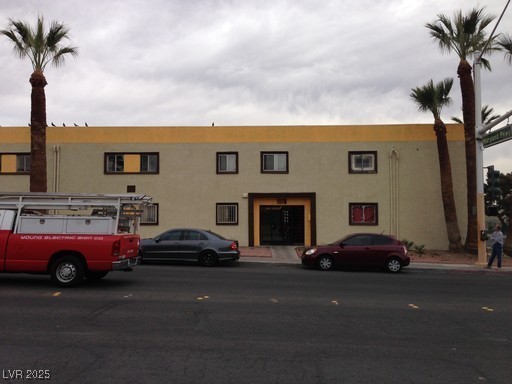 1116 East Ogden Avenue, Unit 13 Las Vegas, NV 89101 - Photo 2 of 2 View of building exterior
