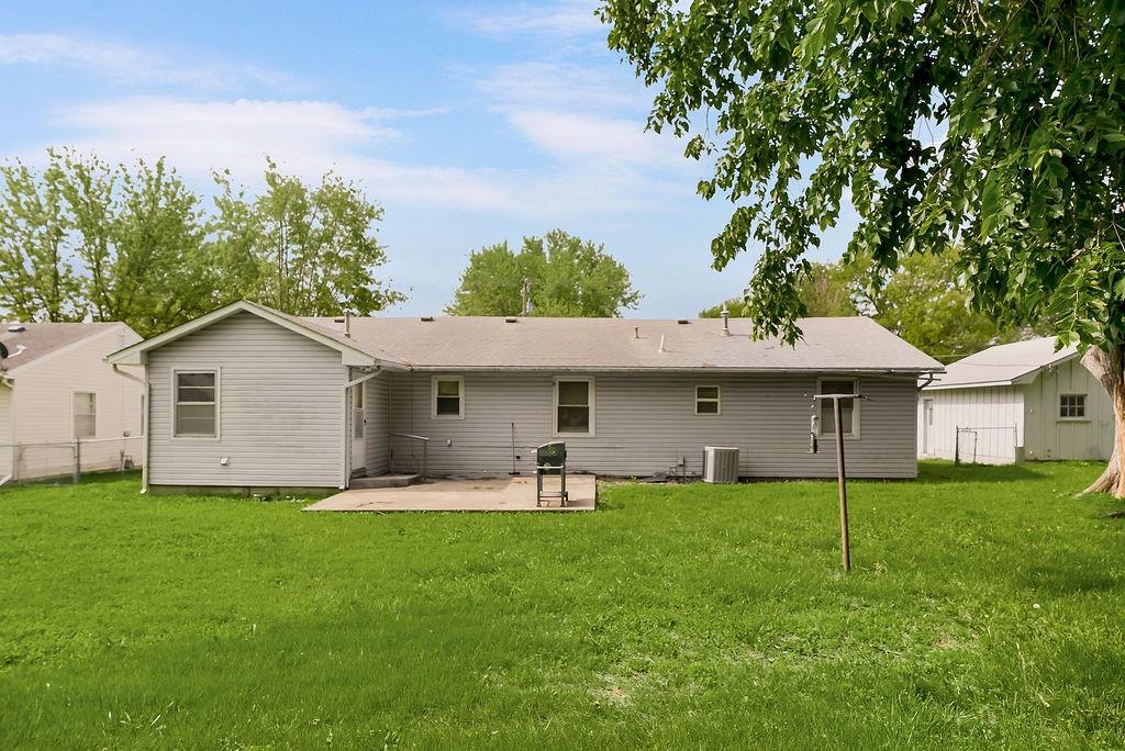 104 Park Street Butler, MO 64730 - Photo 29 of 30