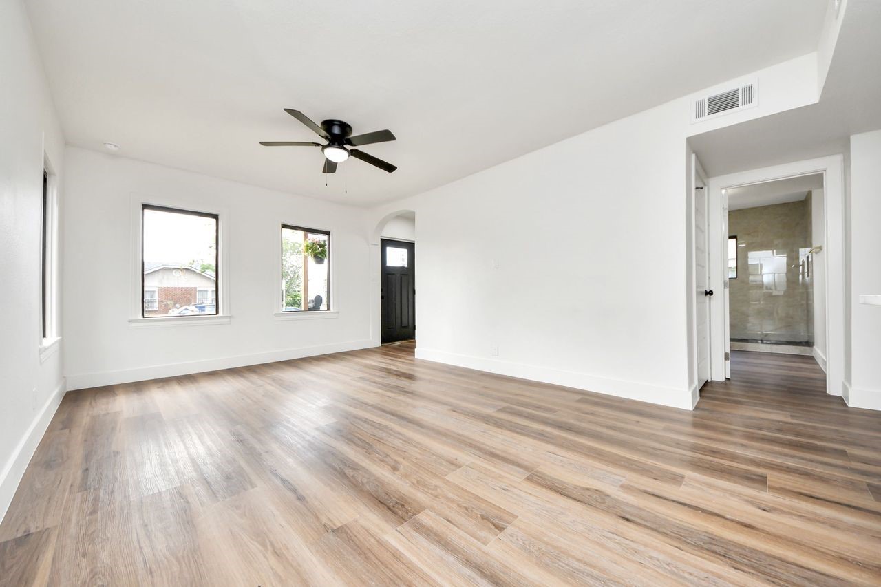 2518 Oakcliff Street Houston, TX 77023 - Photo 9 of 20