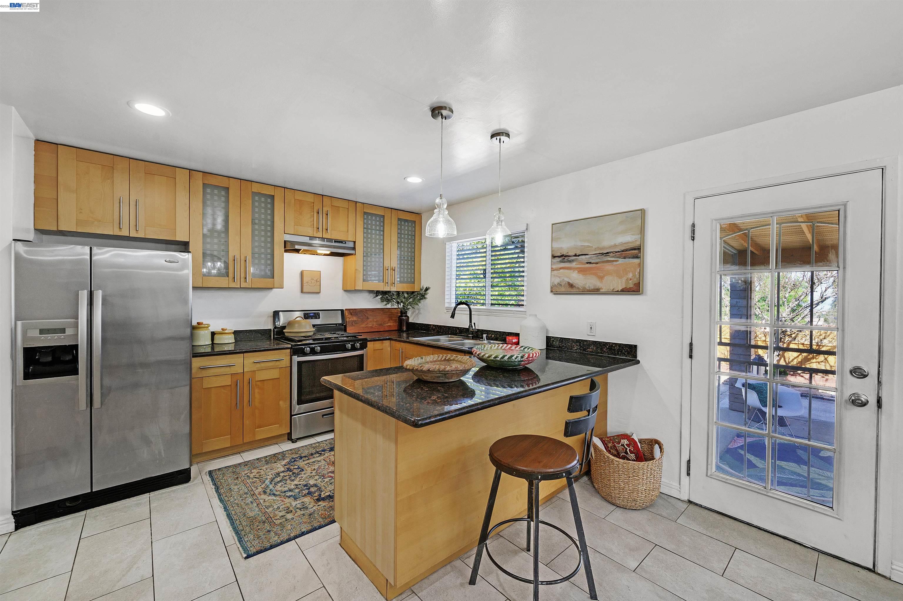 2343 Galway Road San Pablo, CA 94806 - Photo 13 of 37